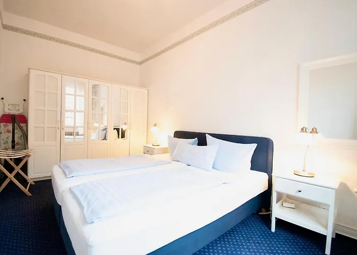 Wilhelma Strandallee 146 Wilhelma 6